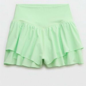 Aerie offline flirty short in pistachio green